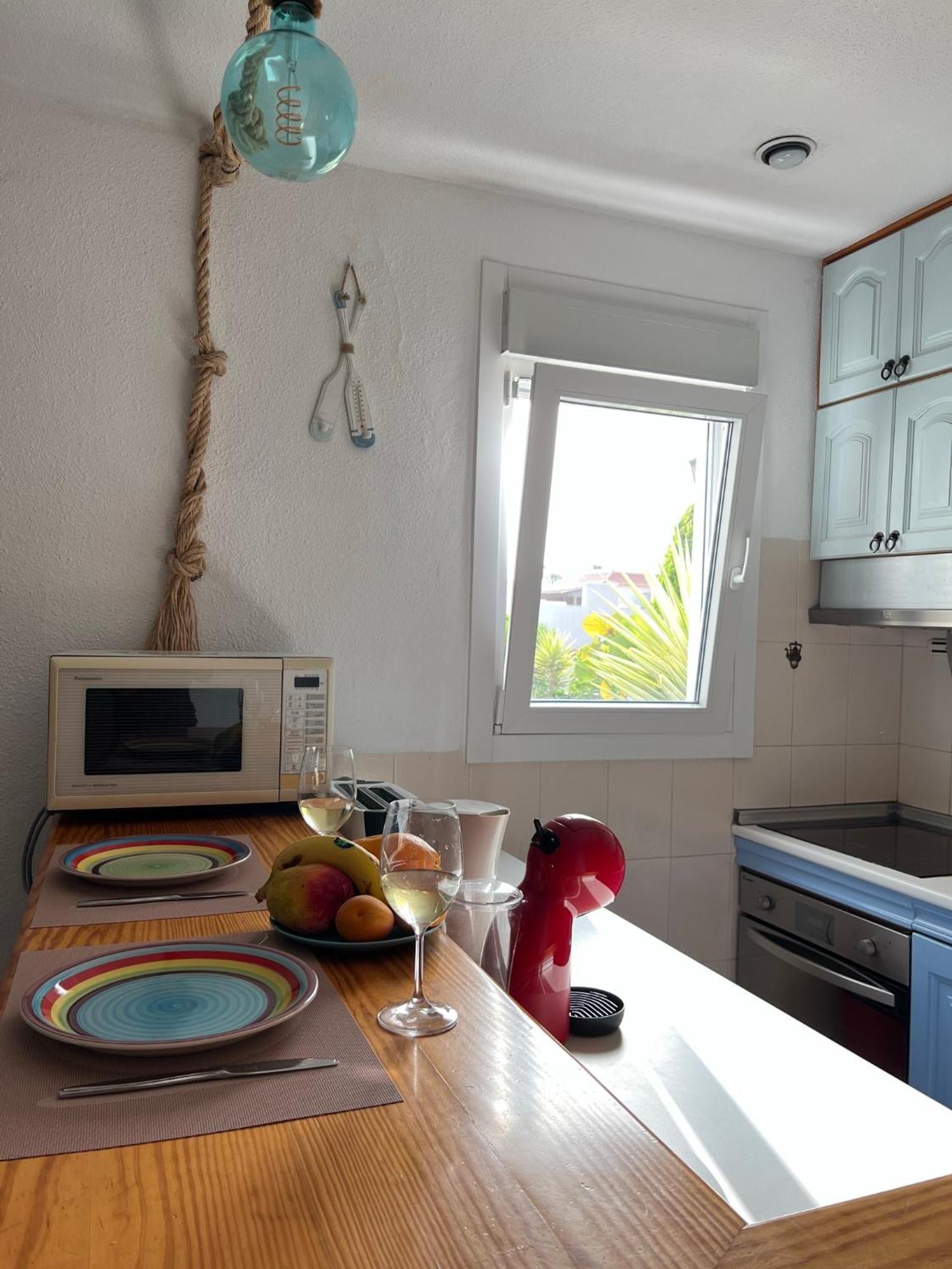 אדחה Cactus'S House, 150 M Beach, 1 Bdr, 4 Guests, Wifi, Netflix, מראה חיצוני תמונה